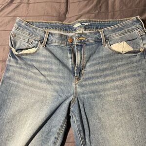 Old navy mid rise kicker